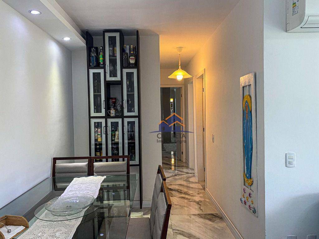 Apartamento para alugar com 3 quartos, 99m² - Foto 9