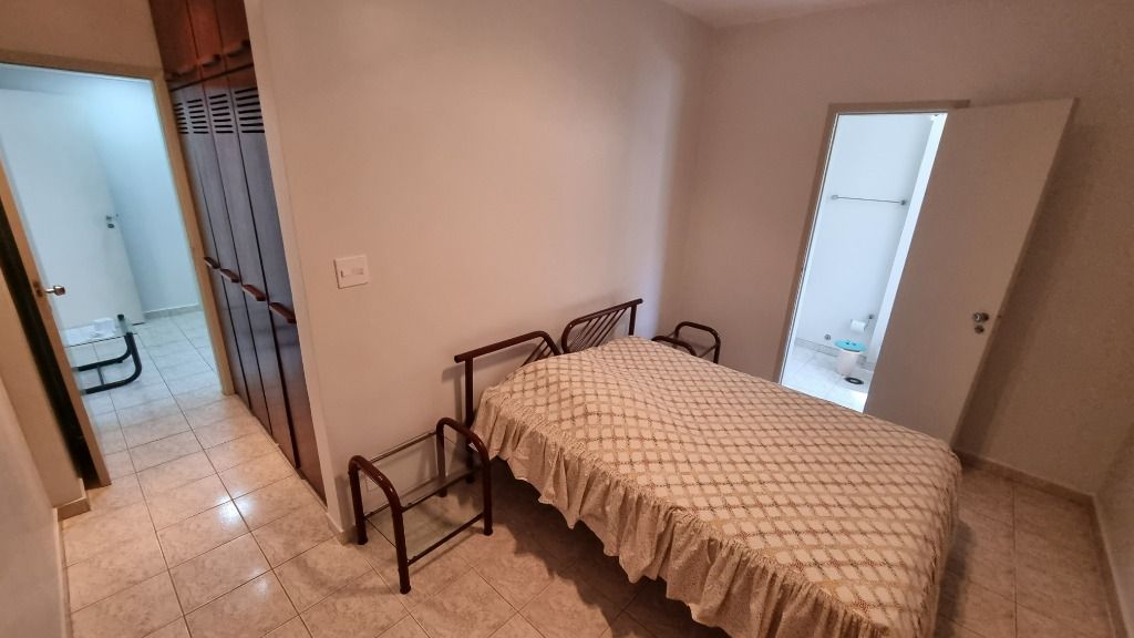 Apartamento à venda com 3 quartos, 157m² - Foto 11