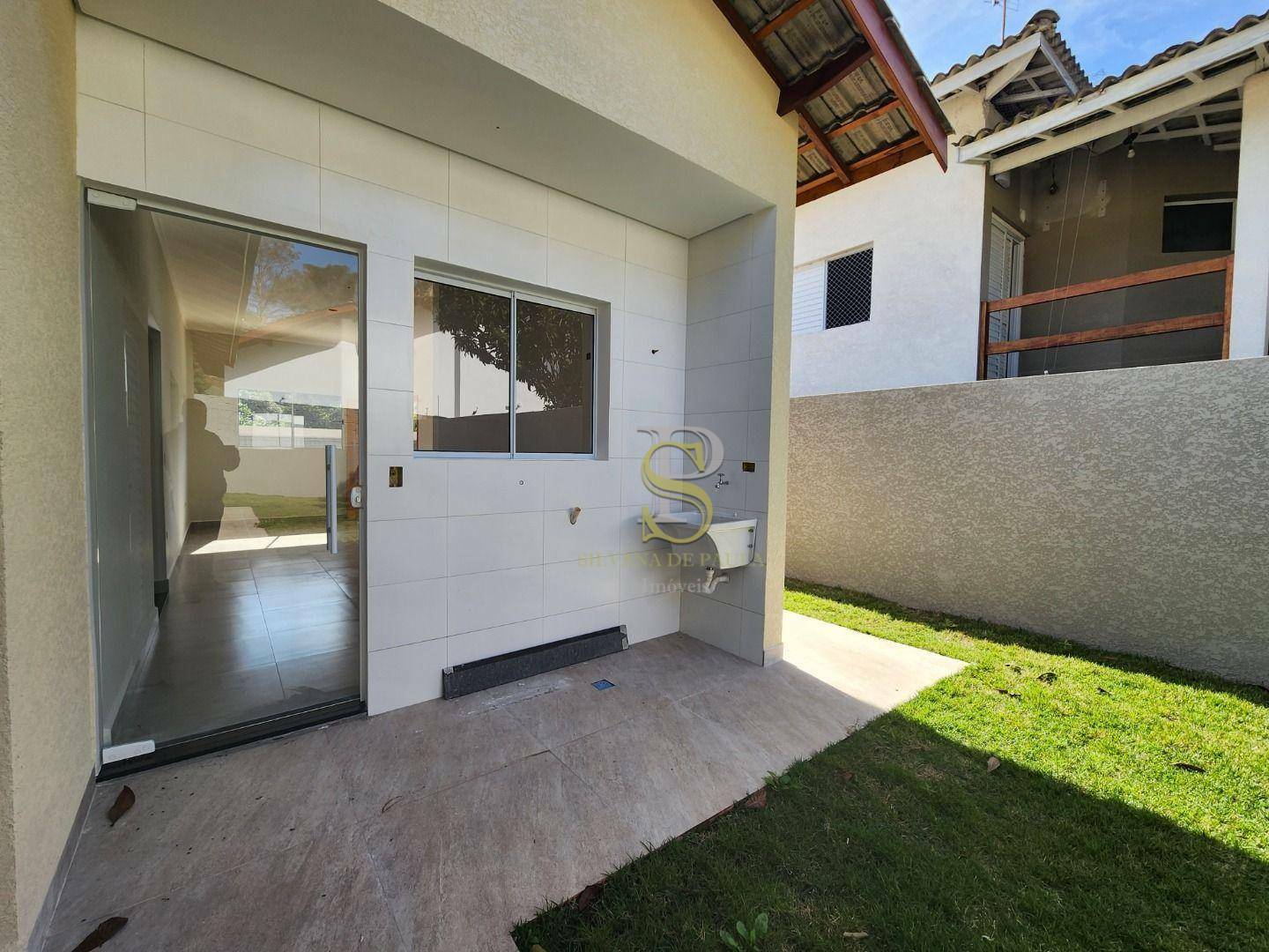 Casa à venda com 4 quartos, 95m² - Foto 20