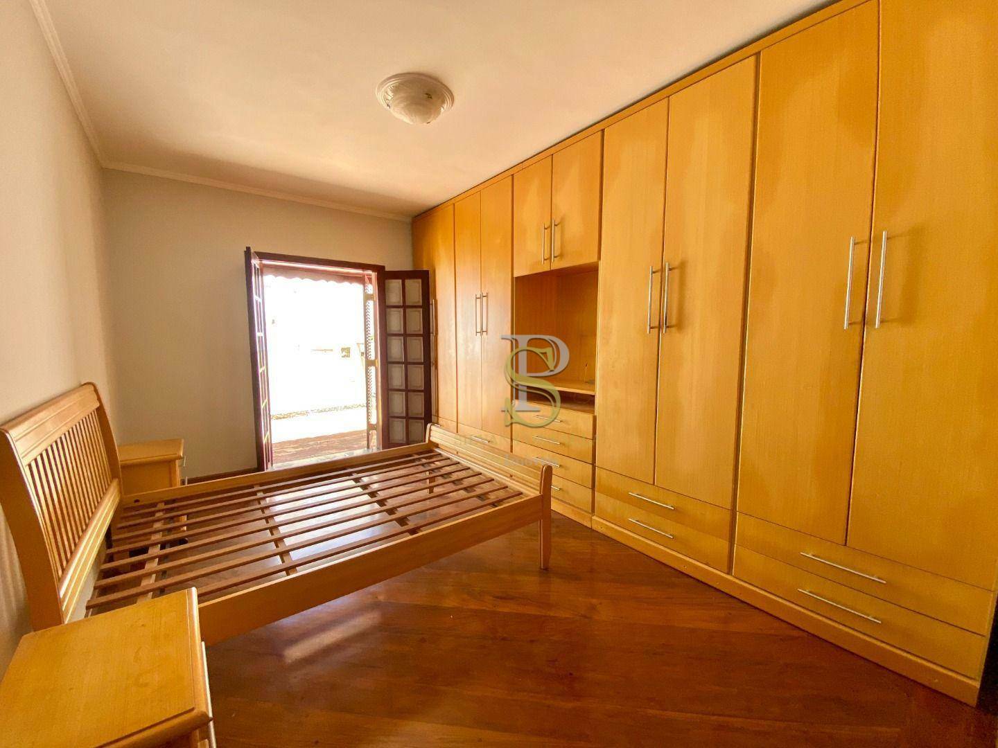 Casa à venda com 3 quartos, 450m² - Foto 13