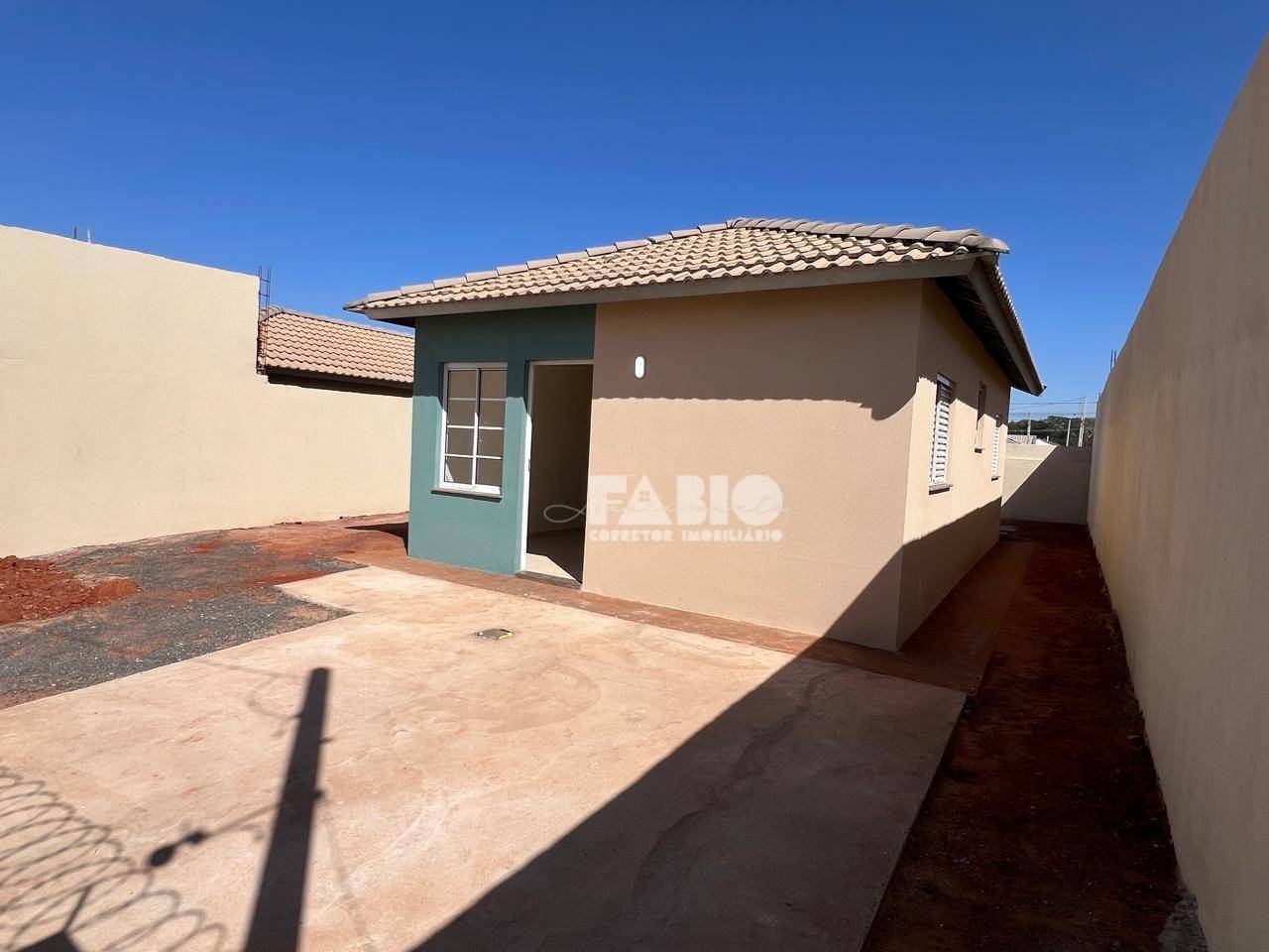 Casa, 2 quartos, 45 m² - Foto 1