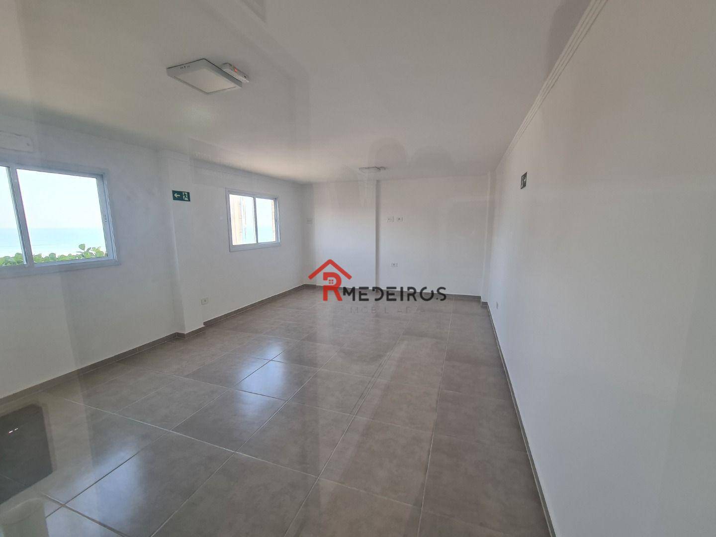 Apartamento à venda com 2 quartos, 55m² - Foto 22