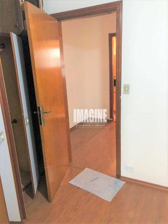 Sobrado à venda com 2 quartos, 220m² - Foto 5