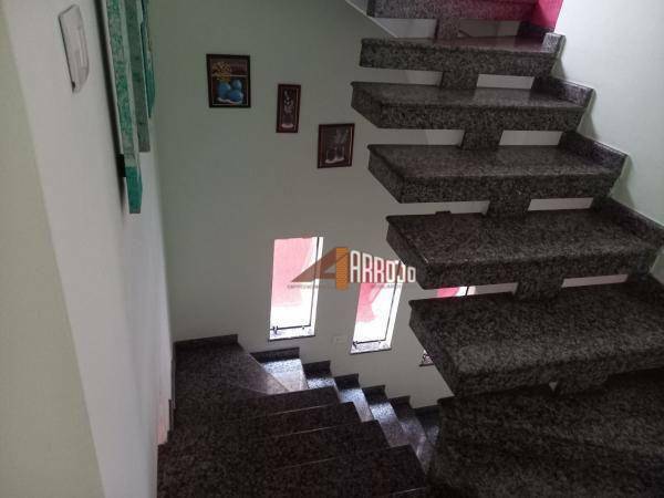 Sobrado à venda com 4 quartos, 228m² - Foto 29