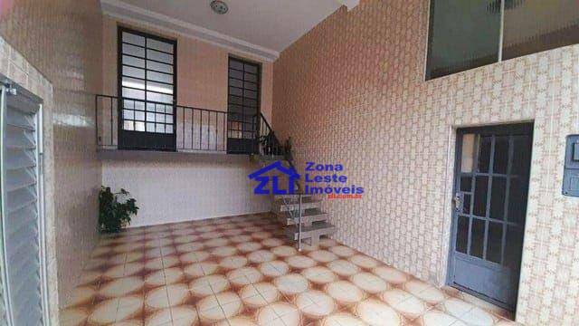 Casa à venda com 2 quartos, 150m² - Foto 2