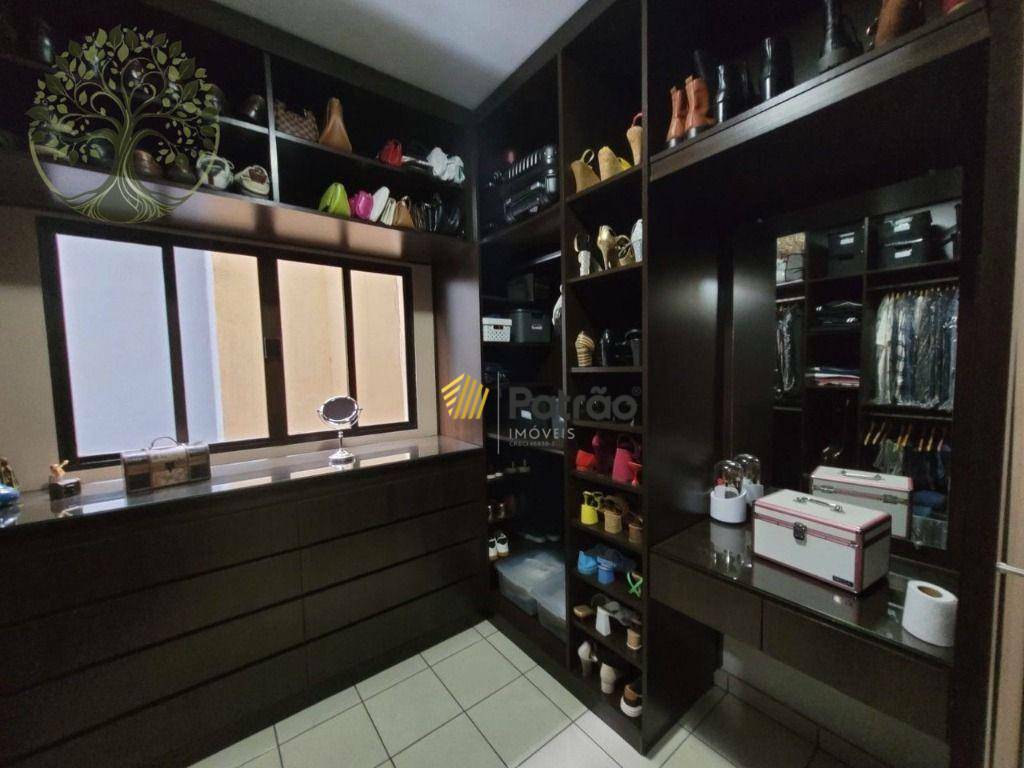 Sobrado, 5 quartos, 256 m² - Foto 30