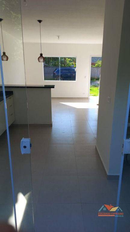 Casa para alugar com 2 quartos, 65m² - Foto 6