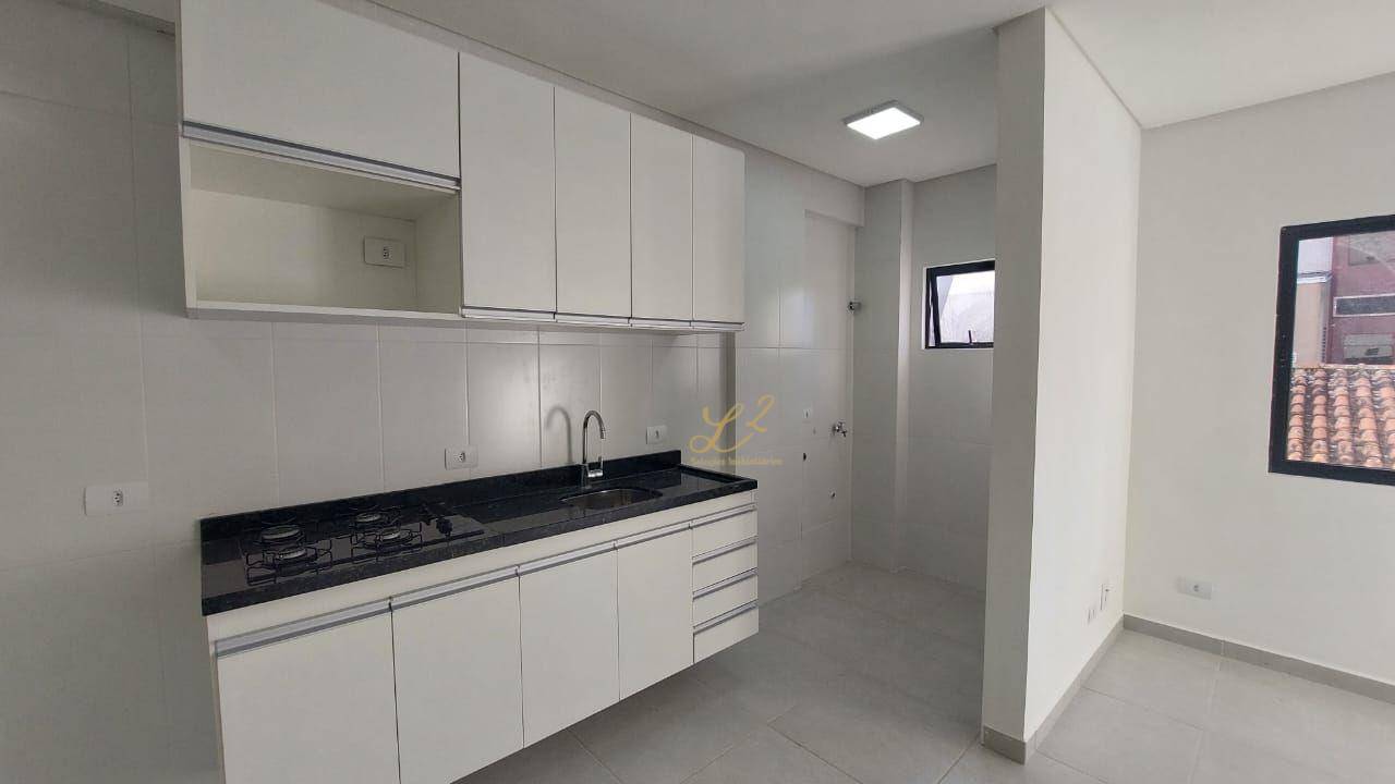 Apartamento para alugar com 2 quartos, 64m² - Foto 2