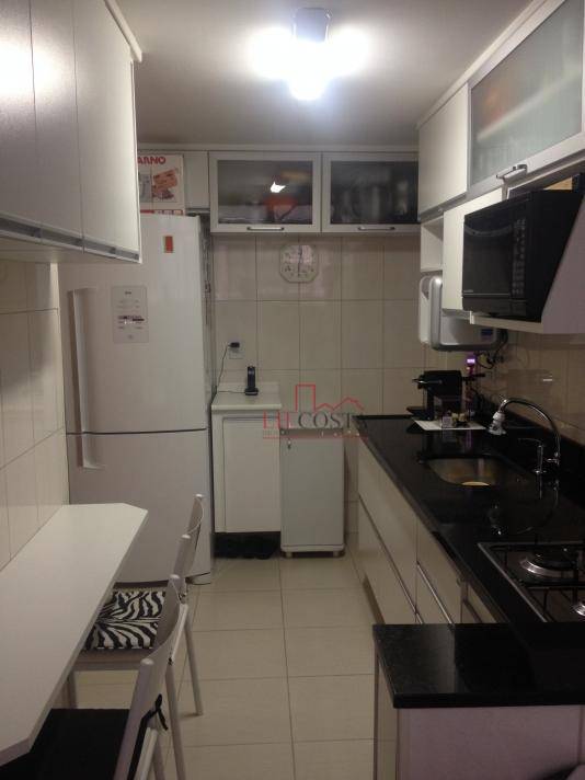 Apartamento à venda com 2 quartos, 66m² - Foto 9