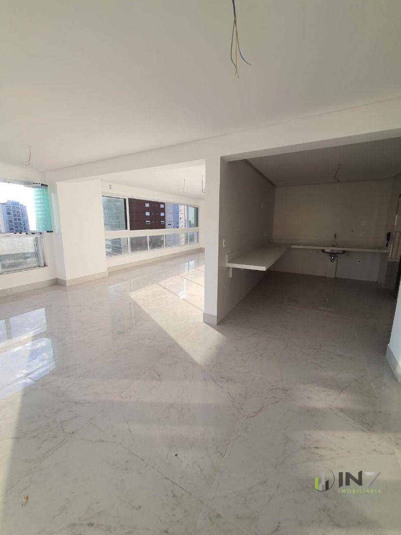 Apartamento à venda com 3 quartos, 177m² - Foto 6