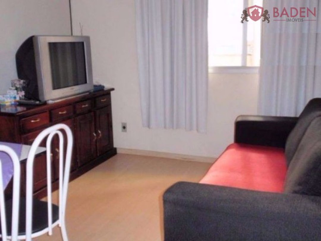 Apartamento à venda com 1 quarto, 40m² - Foto 1