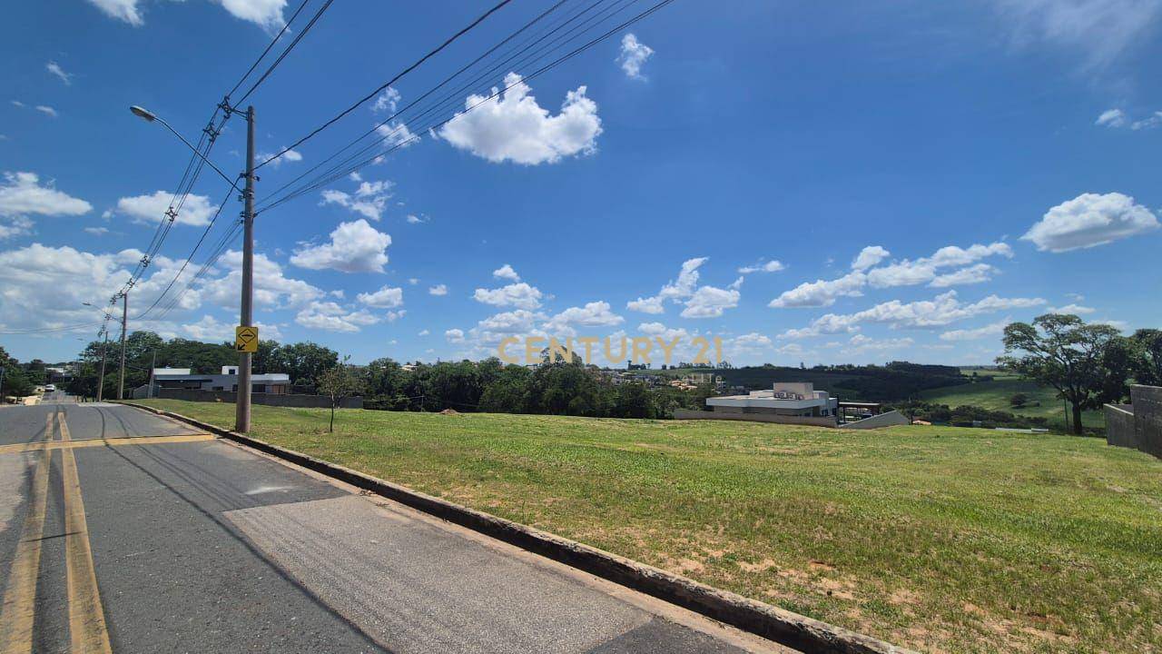 Loteamento e Condomínio, 1000 m² - Foto 1