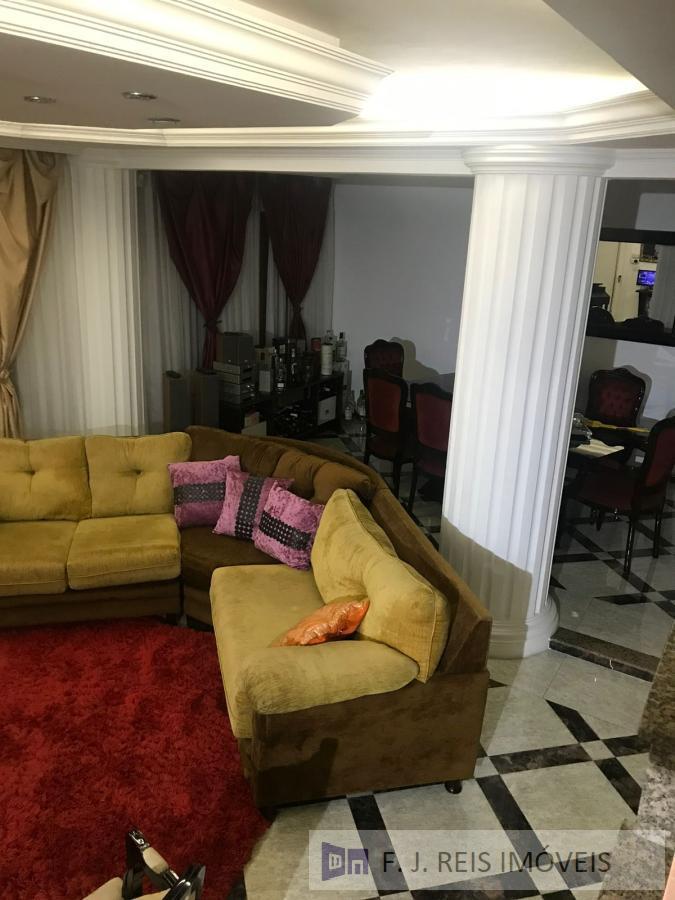 Sobrado à venda com 3 quartos, 500m² - Foto 9