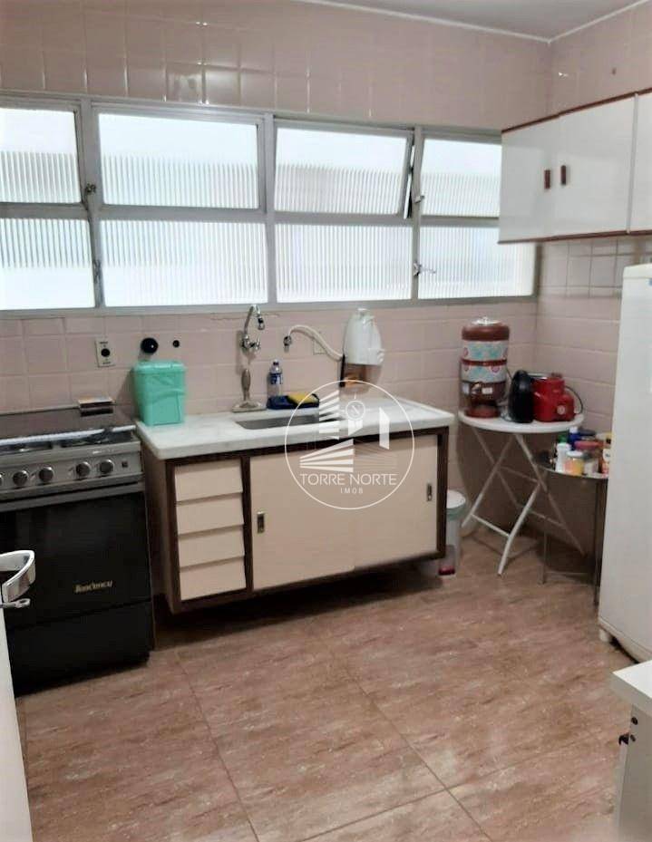 Apartamento à venda com 2 quartos, 100m² - Foto 2