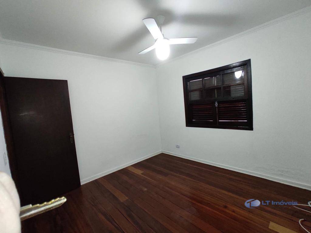 Casa à venda com 3 quartos, 150m² - Foto 8