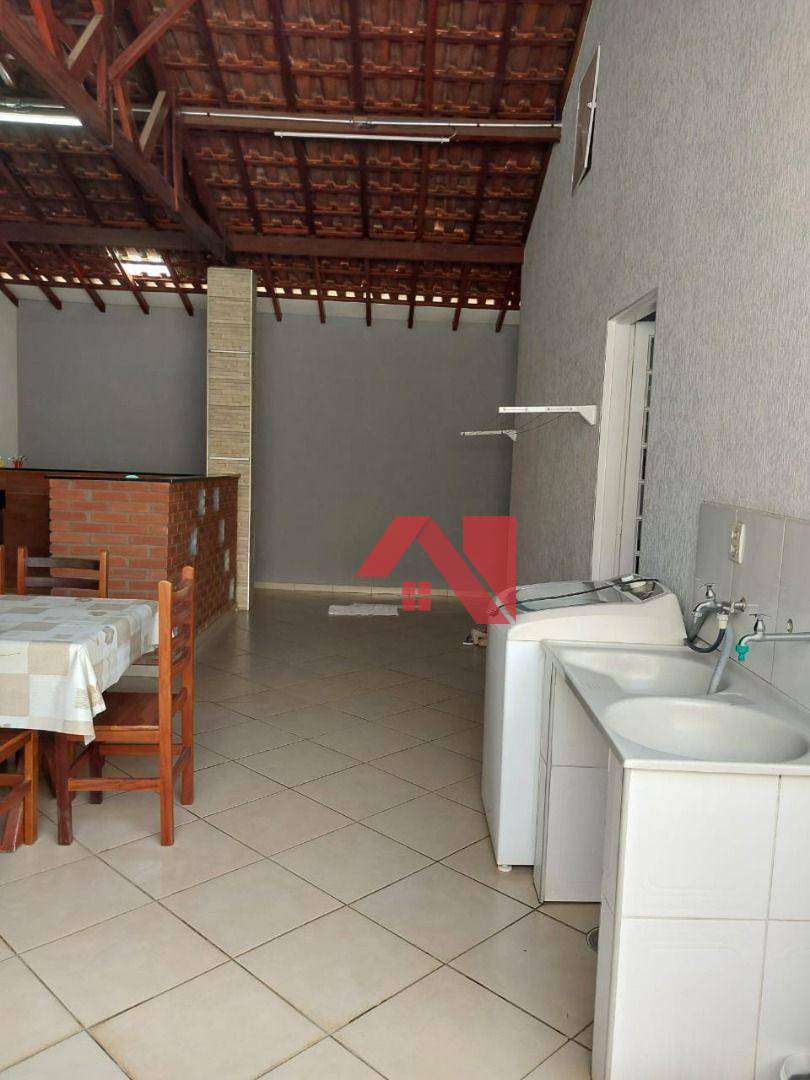 Casa à venda com 2 quartos, 120m² - Foto 42