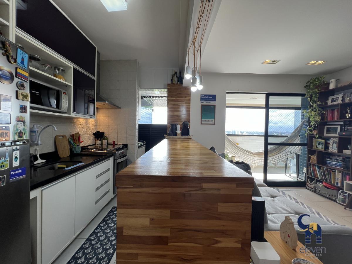 Apartamento à venda com 2 quartos, 70m² - Foto 7