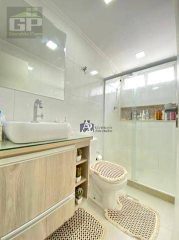 Apartamento à venda com 2 quartos, 68m² - Foto 2