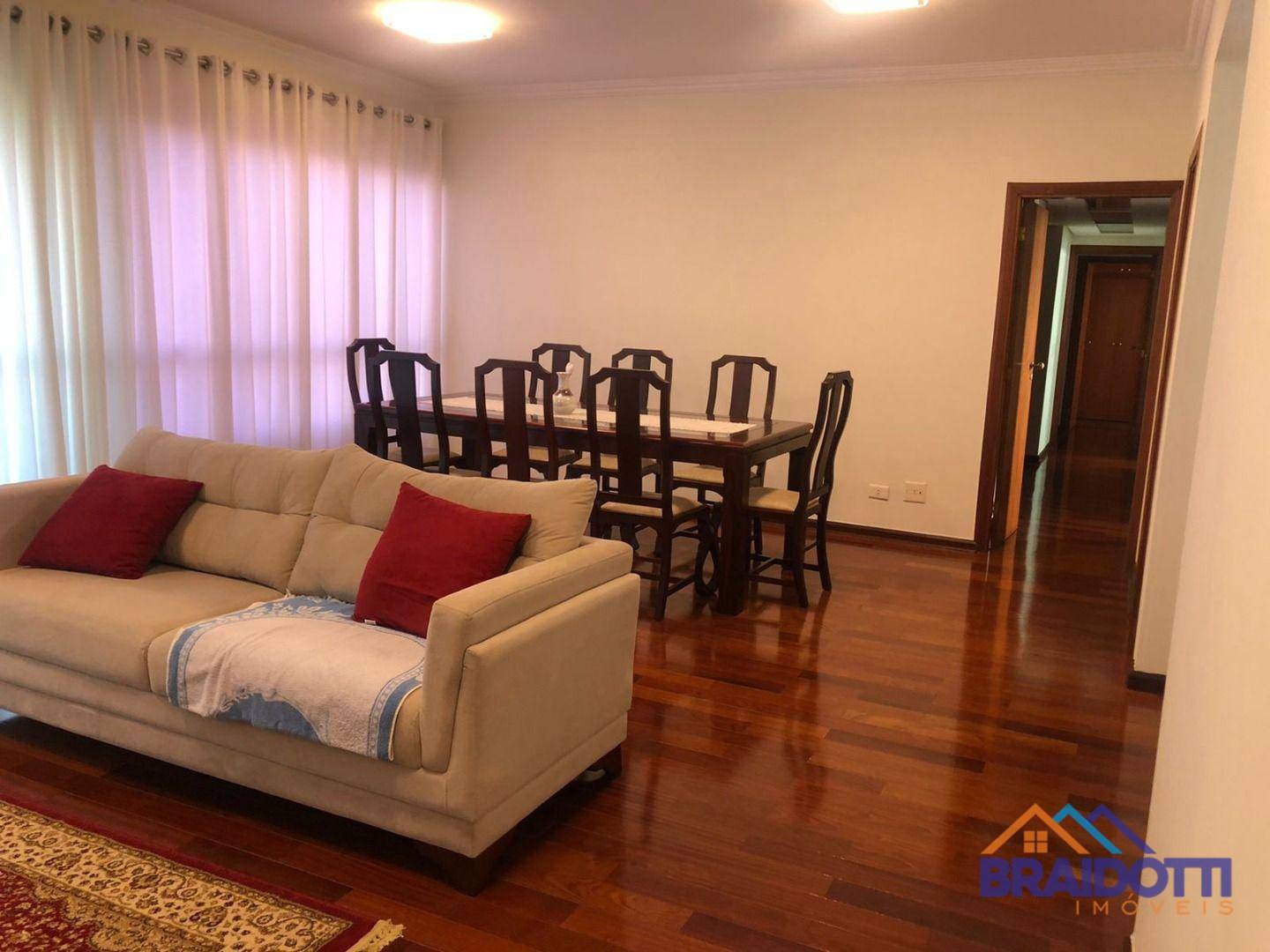 Apartamento à venda com 3 quartos, 160m² - Foto 2