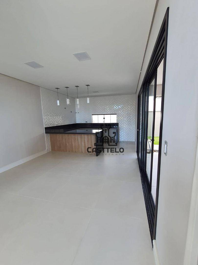 Sobrado à venda com 2 quartos, 183m² - Foto 5