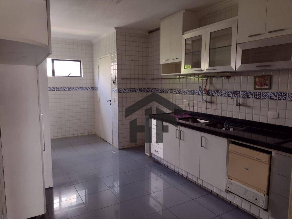 Apartamento à venda com 4 quartos, 175m² - Foto 15