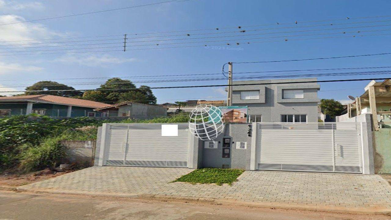 Casa à venda com 3 quartos, 235m² - Foto 1