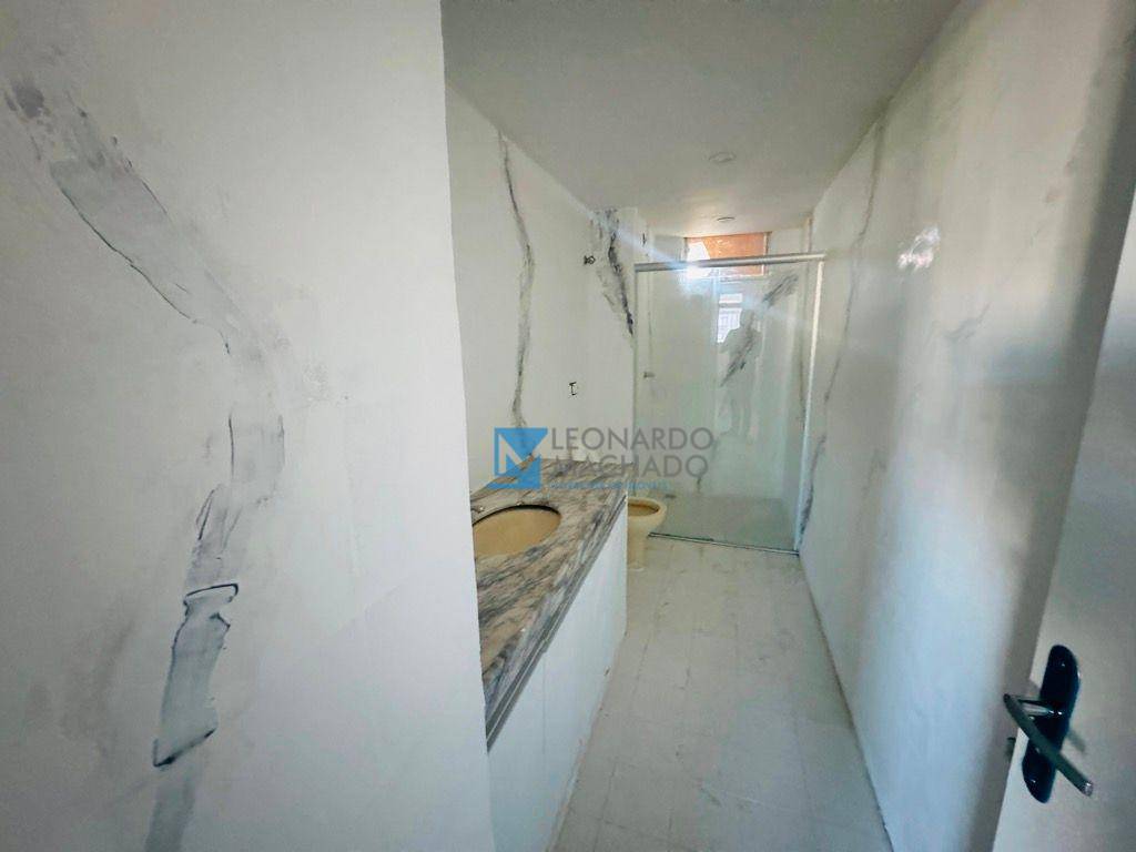 Apartamento à venda com 3 quartos, 130m² - Foto 14