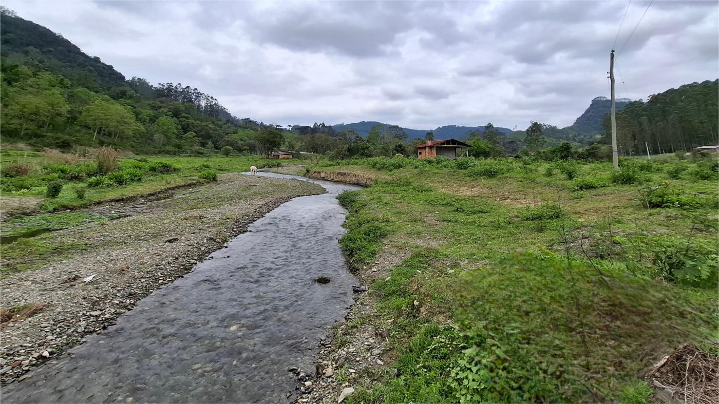 Fazenda à venda com 1 quarto, 10000m² - Foto 2