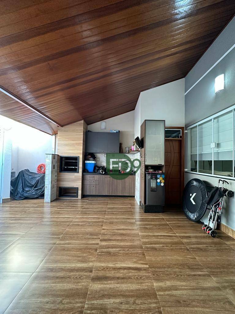 Casa à venda com 3 quartos, 130m² - Foto 18