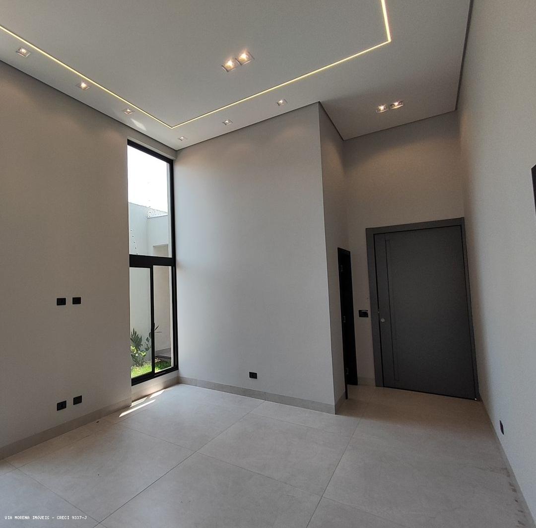 Casa à venda com 3 quartos, 360m² - Foto 2