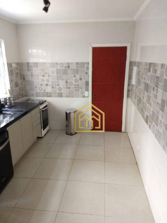 Sobrado à venda com 3 quartos, 219m² - Foto 5