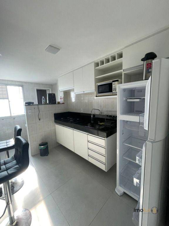 Apartamento à venda com 2 quartos, 80m² - Foto 6