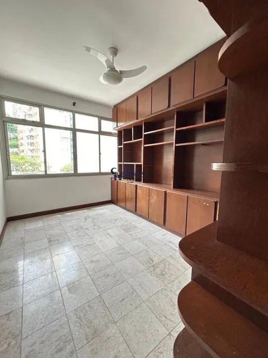 Apartamento à venda com 4 quartos, 260m² - Foto 2