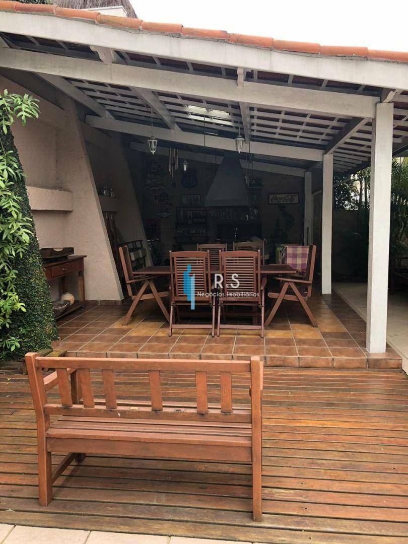 Casa à venda com 6 quartos, 450m² - Foto 12