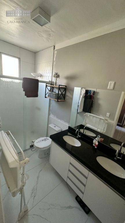 Apartamento à venda com 2 quartos, 77m² - Foto 3