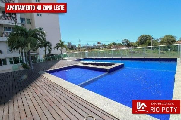 Apartamento à venda com 3 quartos, 68m² - Foto 2