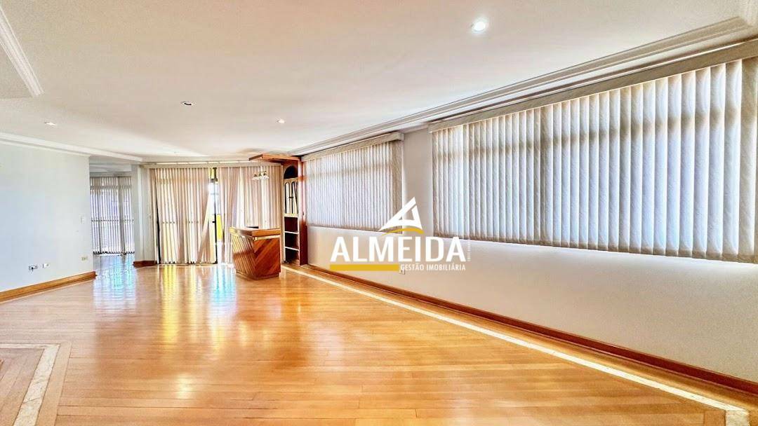 Cobertura, 4 quartos, 231 m² - Foto 1