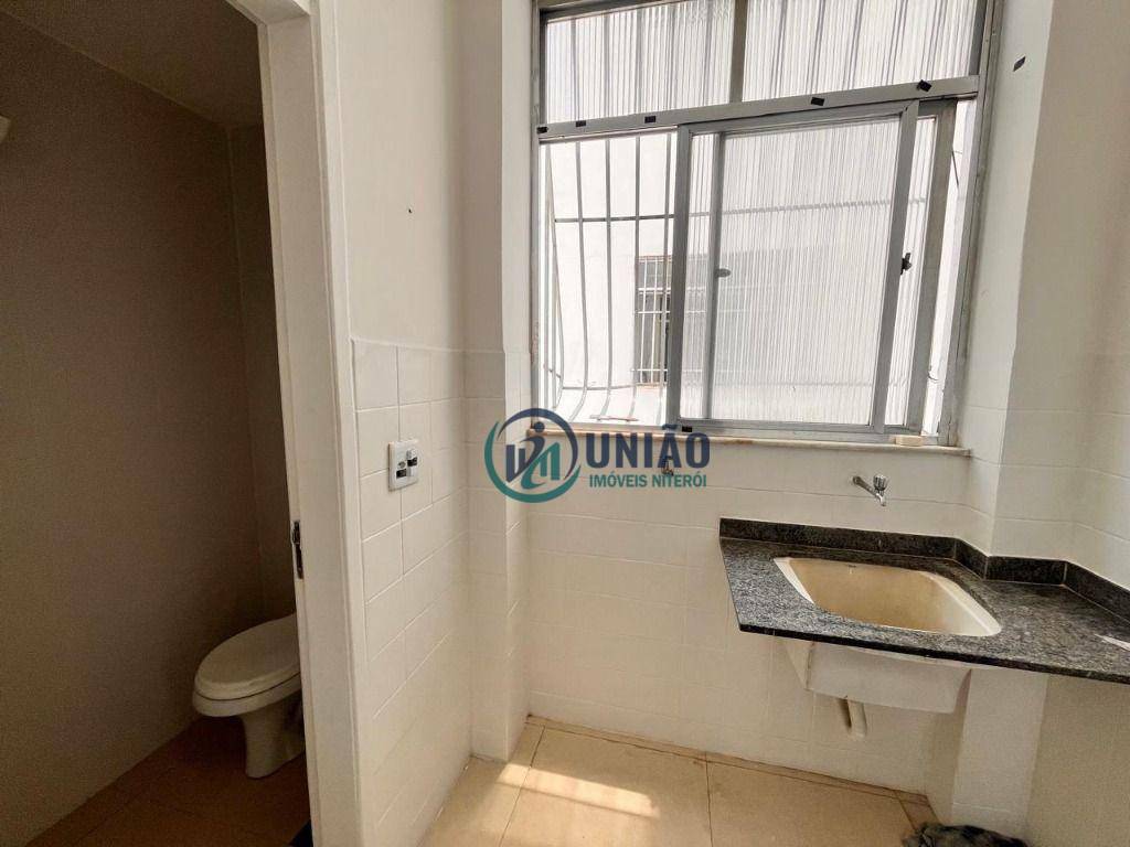 Apartamento à venda com 2 quartos, 70m² - Foto 23