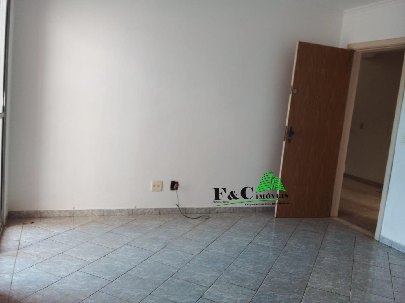 Apartamento à venda com 2 quartos, 81m² - Foto 3