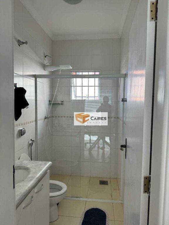 Casa à venda com 3 quartos, 296m² - Foto 3