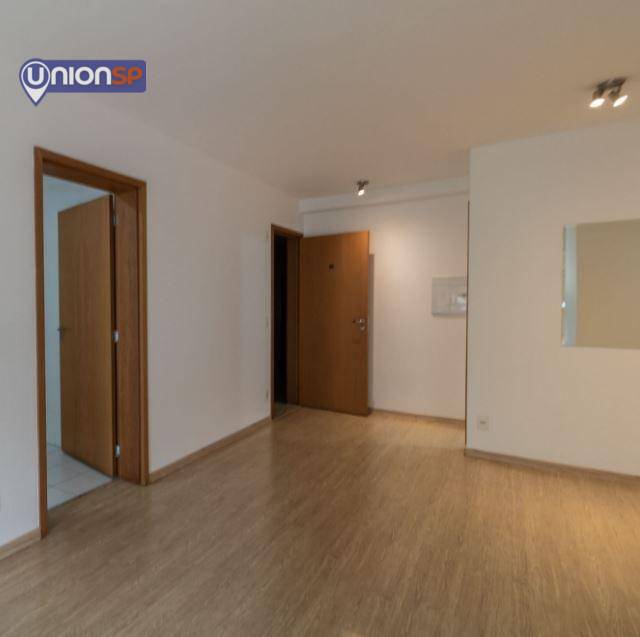 Apartamento à venda com 3 quartos, 96m² - Foto 1