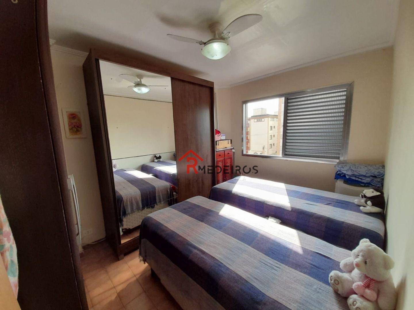 Apartamento à venda com 3 quartos, 145m² - Foto 8