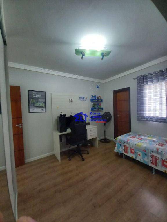 Sobrado à venda com 3 quartos, 125m² - Foto 3