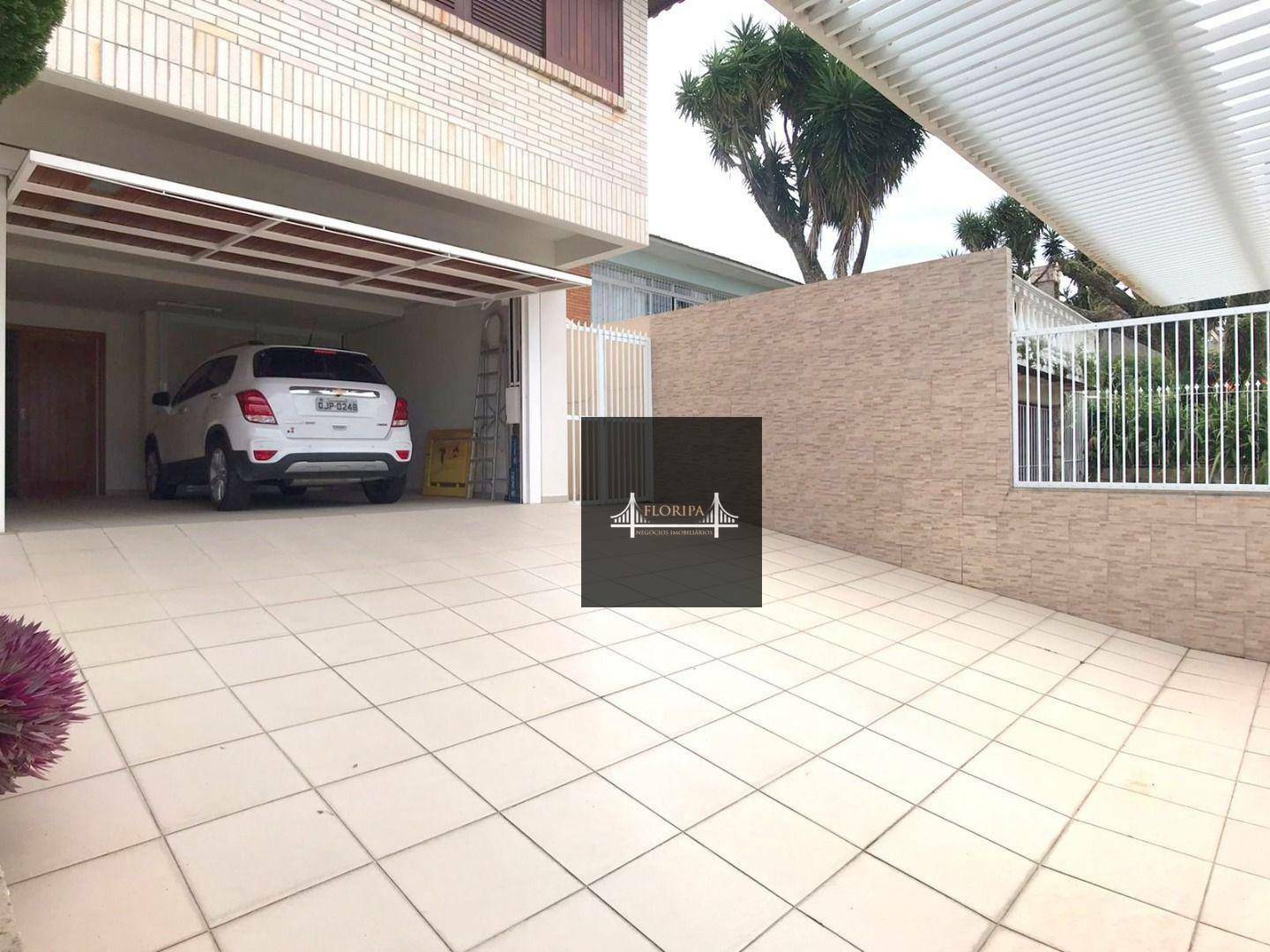 Casa à venda com 4 quartos, 325m² - Foto 4