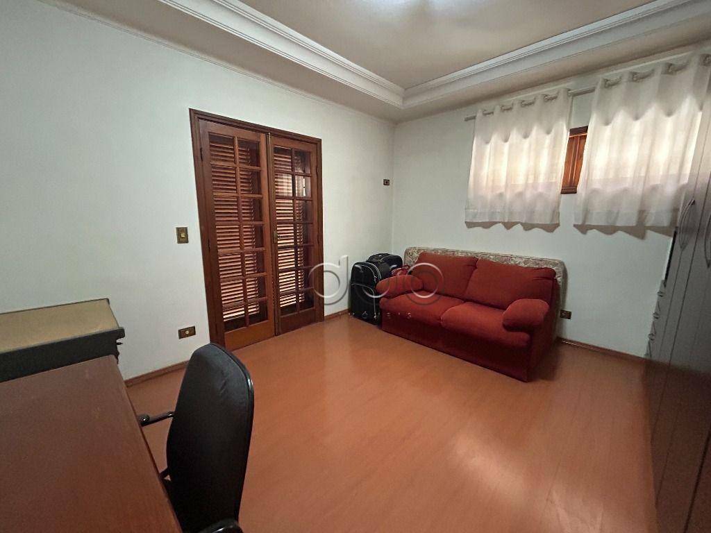 Casa à venda com 3 quartos, 235m² - Foto 13