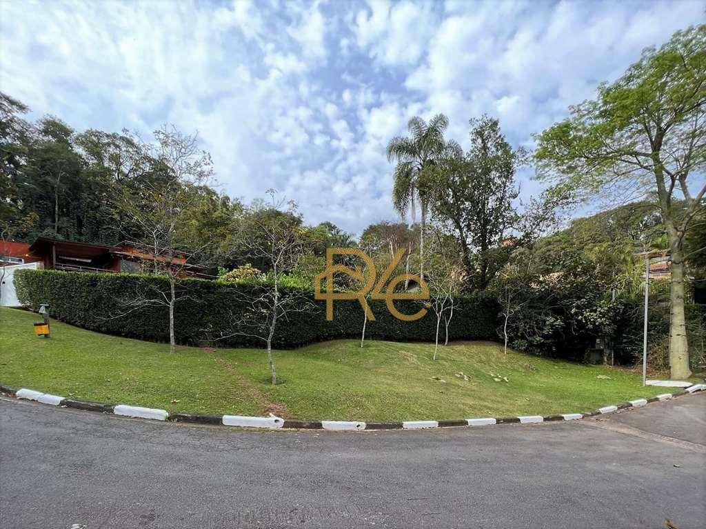 Casa de Condomínio à venda com 4 quartos, 320m² - Foto 2