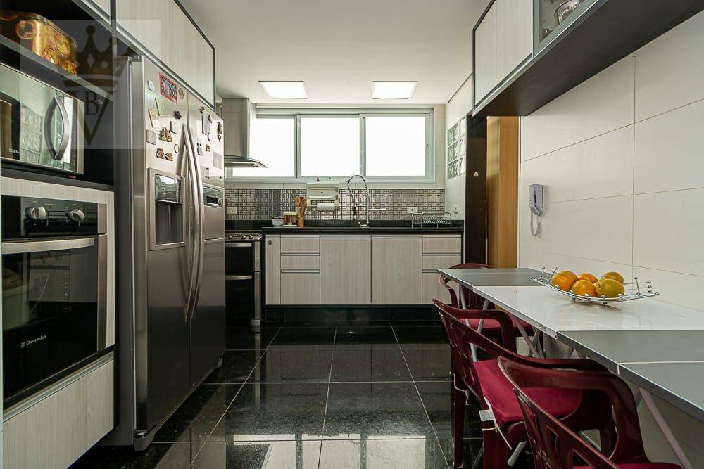 Apartamento à venda com 3 quartos, 120m² - Foto 16