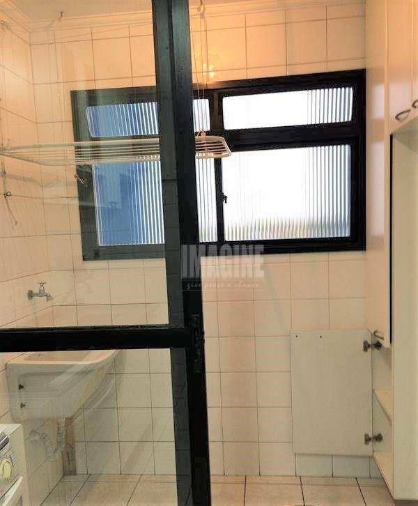 Apartamento à venda com 2 quartos, 56m² - Foto 18