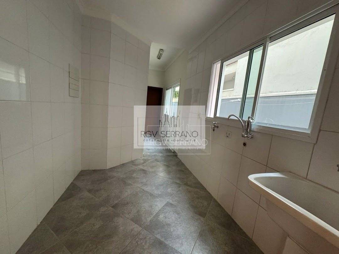 Casa de Condomínio para alugar com 5 quartos, 405m² - Foto 14