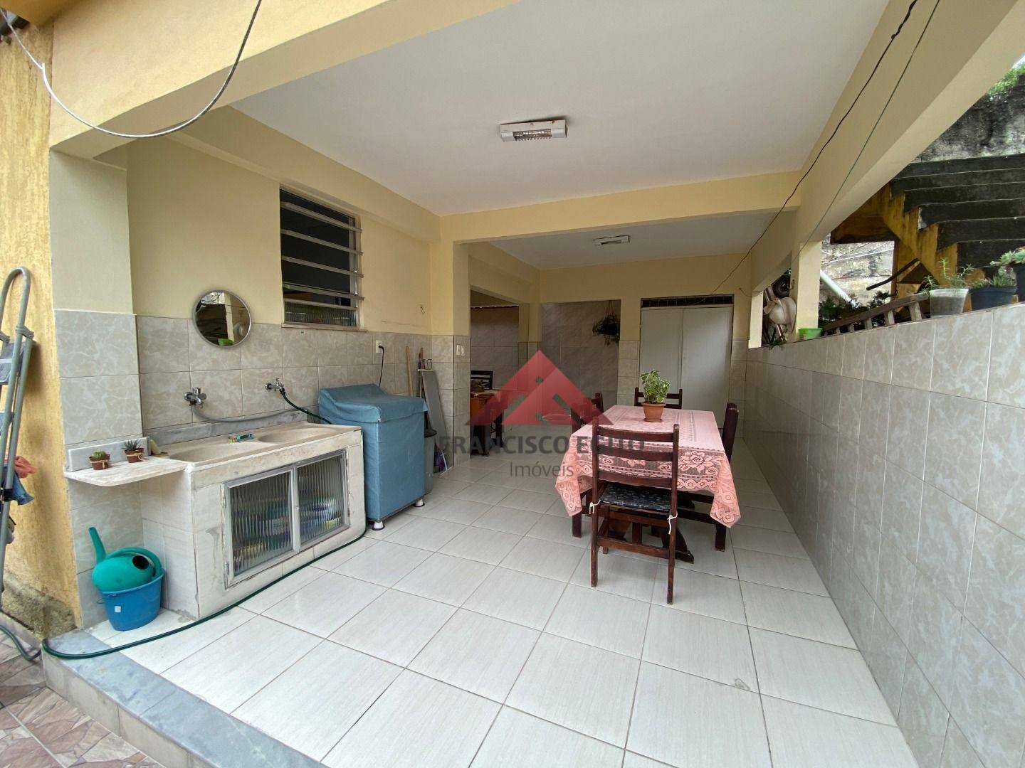 Casa à venda com 5 quartos, 160m² - Foto 23